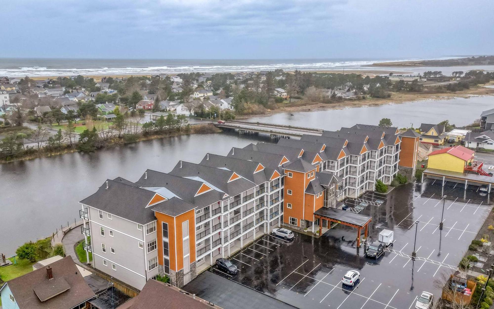 Heron'S View At Bridgeport Seaside Exterior photo